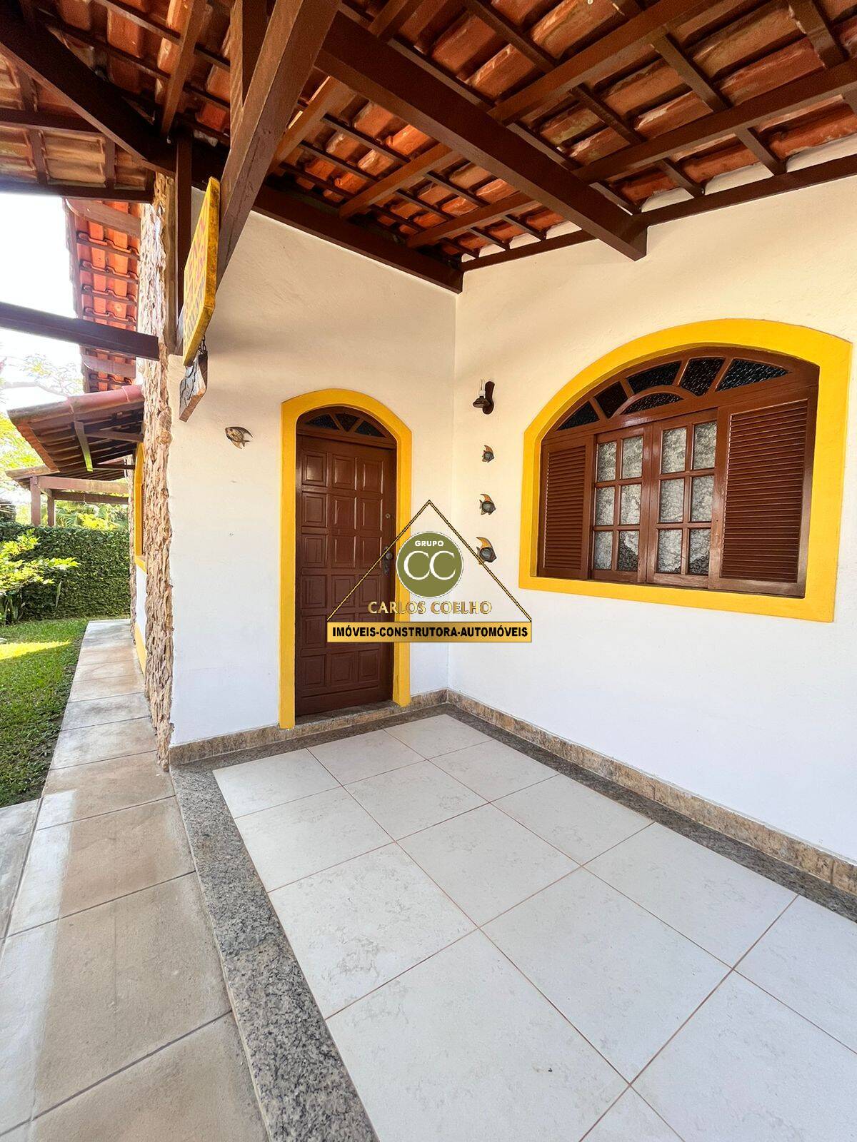 Casa à venda com 3 quartos, 360m² - Foto 3