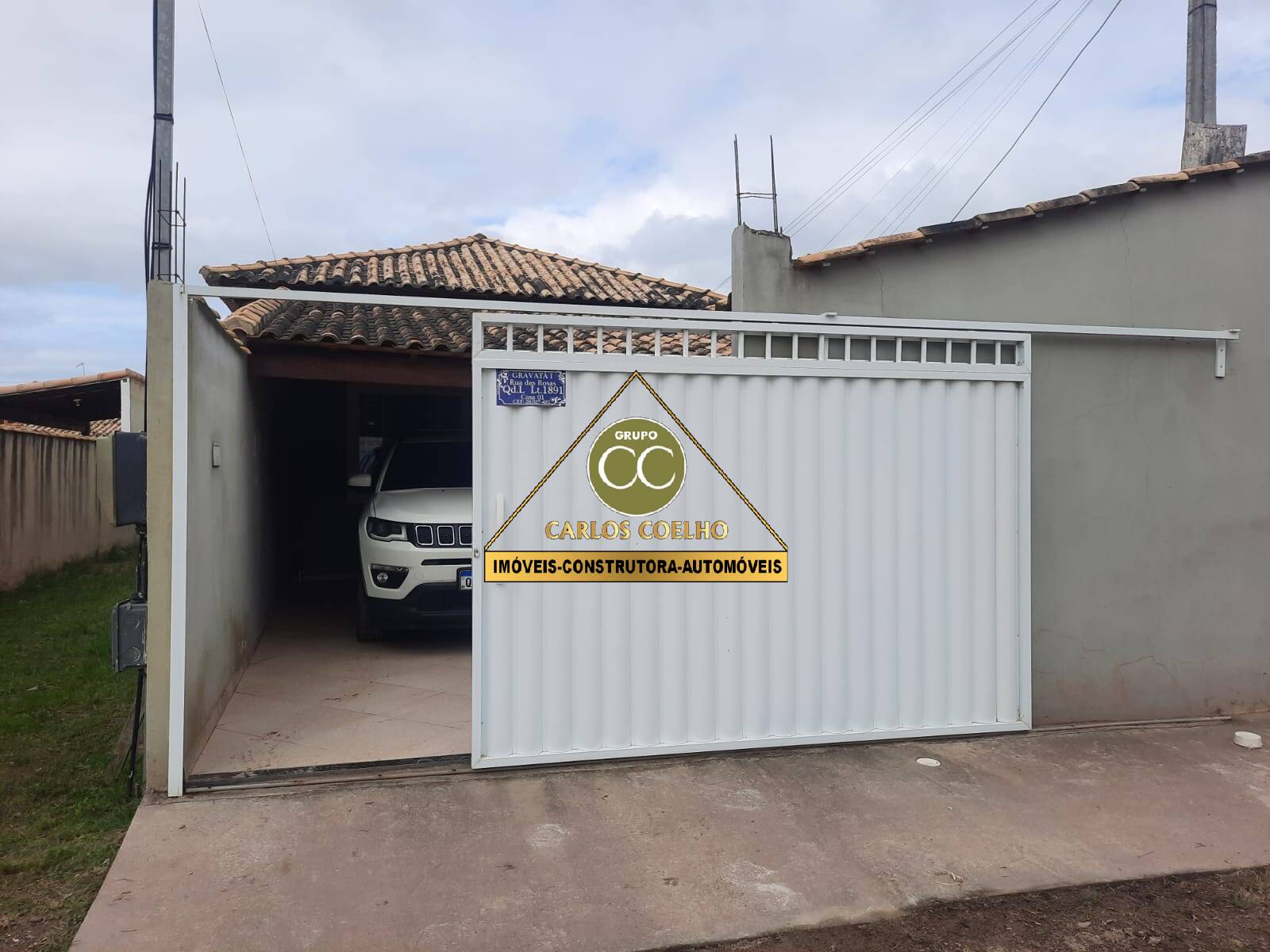 Casa à venda com 2 quartos, 80m² - Foto 1